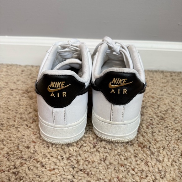 Nike Air Force 1 ‘07 Essential Sneakers - Picture 3 of 5